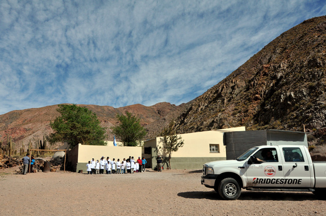 Caravana Solidaria Bridgestone 3