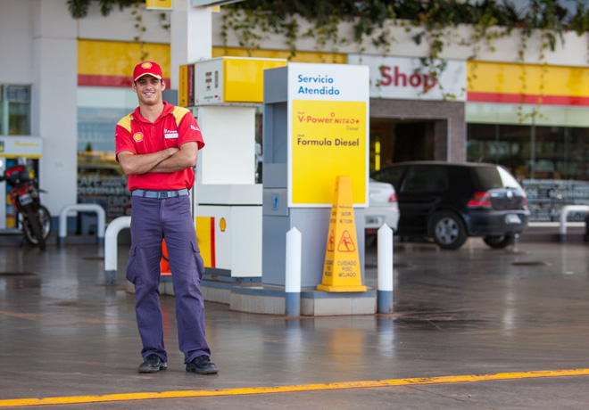 Federico Reckziegel de la Estación de Servicio Shell de Puerto Rico, provincia de Misiones