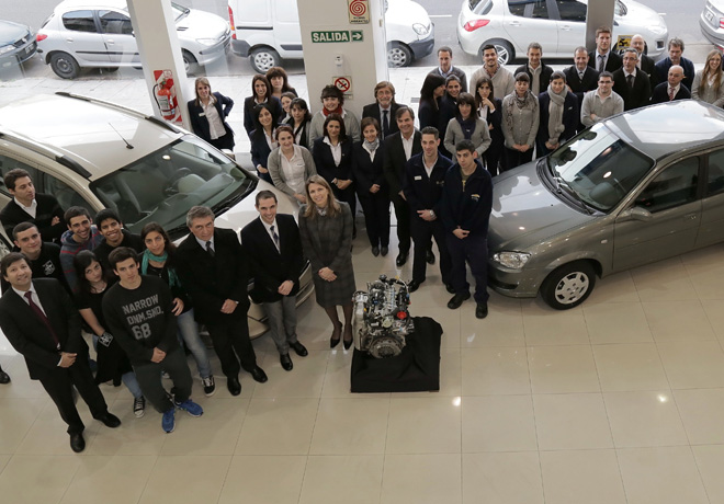 GM-Donacion-de-vehiculo-y-motor-Chevrolet-en-la-ciudad-de-Buenos-Aires