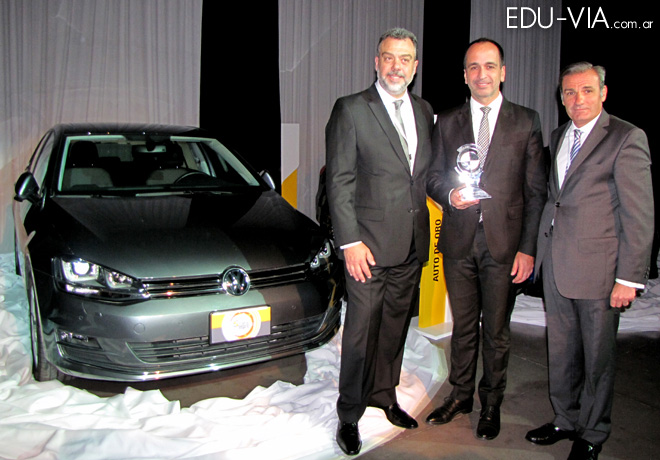 CESVI - El Auto mas Seguro 2015 - Volkswagen Golf Trendline 2