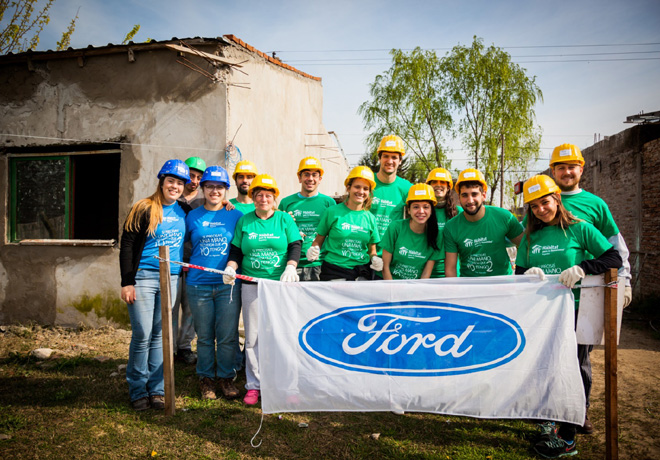 ford-argentina-mes-del-voluntariado-1